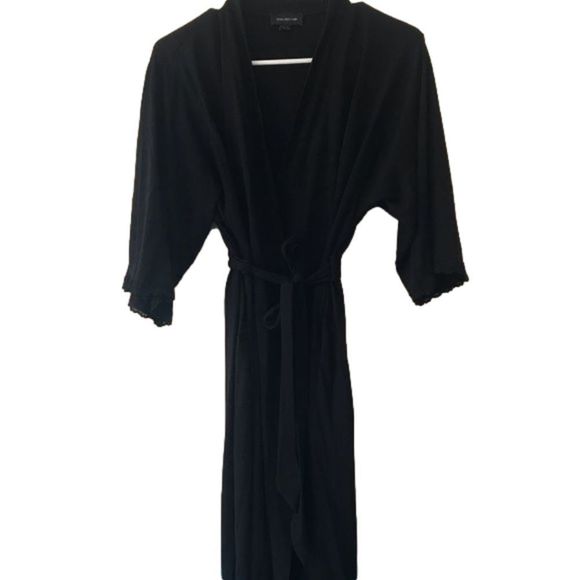 Jones New York Other - Jones New York Womens black tie 3/4 length robe with lace detail sleeves size L